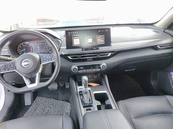 Фото 10 - Nissan Teana