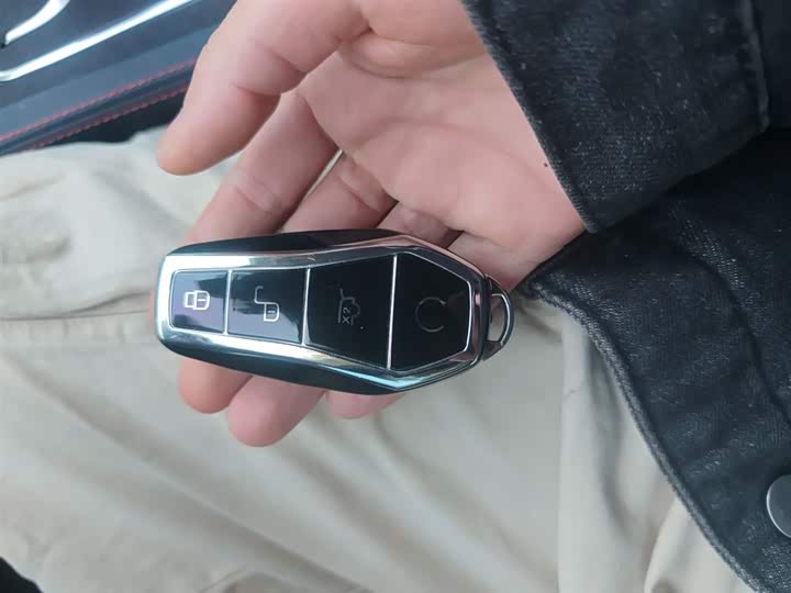 Фото 9 - BYD Yuan Plus