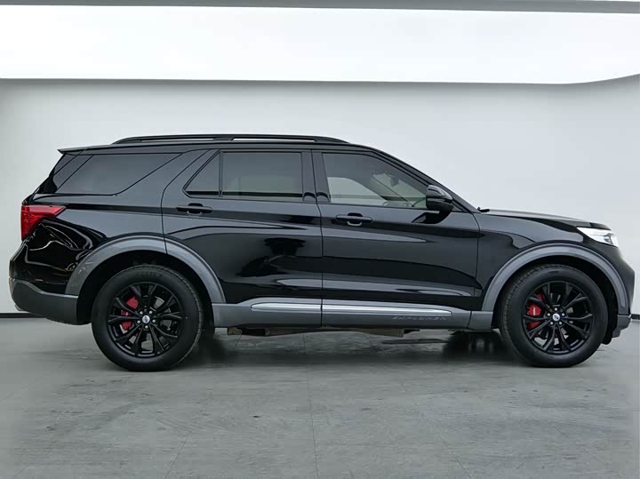 Фото 7 - Ford Explorer