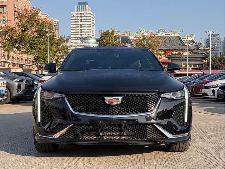 Фото 2 - Cadillac CT4