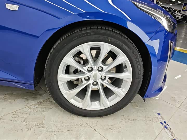 Фото 6 - Cadillac CT5