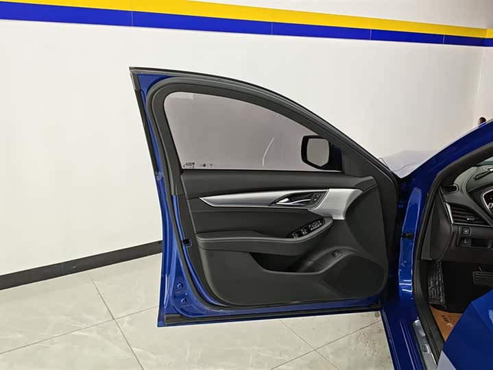 Фото 7 - Cadillac CT5