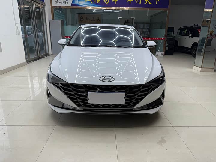 Фото 2 - Hyundai Elantra N line