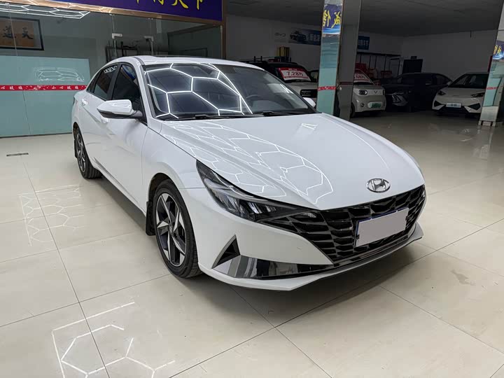 Фото 3 - Hyundai Elantra N line