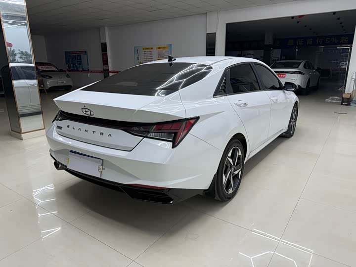 Фото 5 - Hyundai Elantra N line