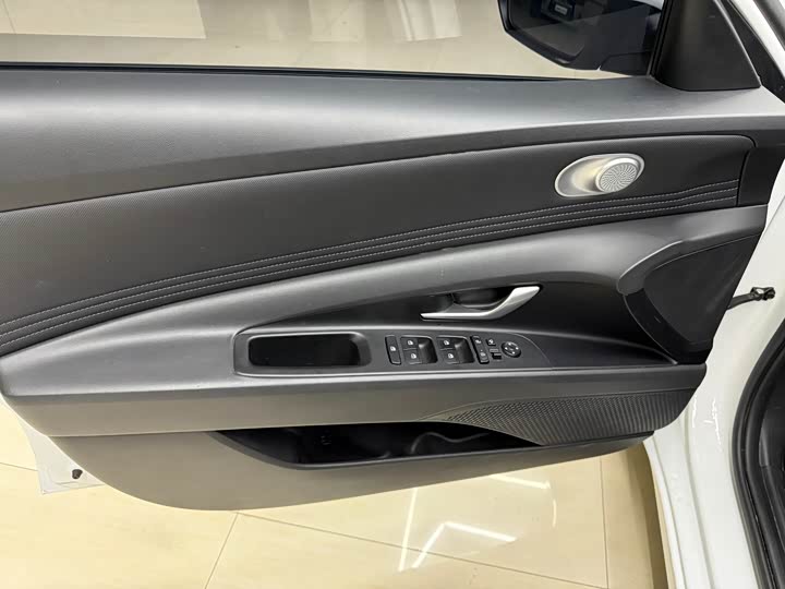 Фото 6 - Hyundai Elantra N line