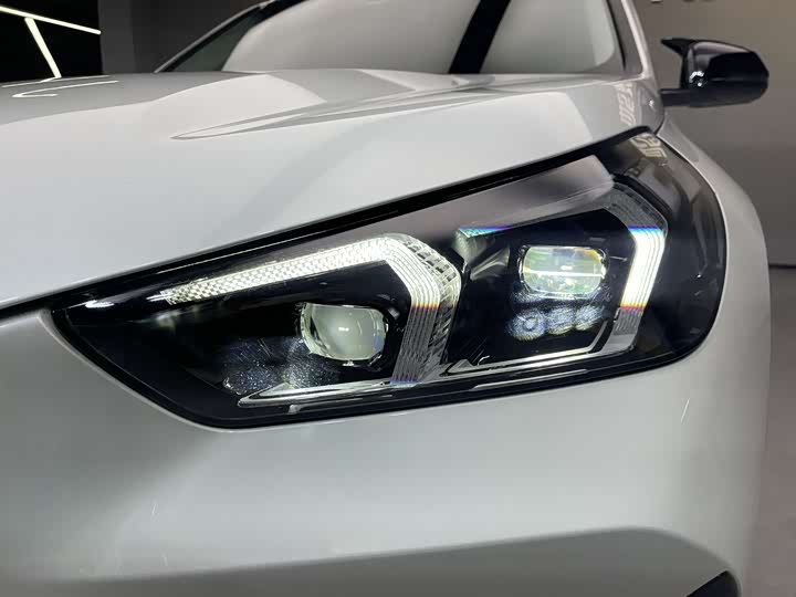 Фото 12 - BMW X1