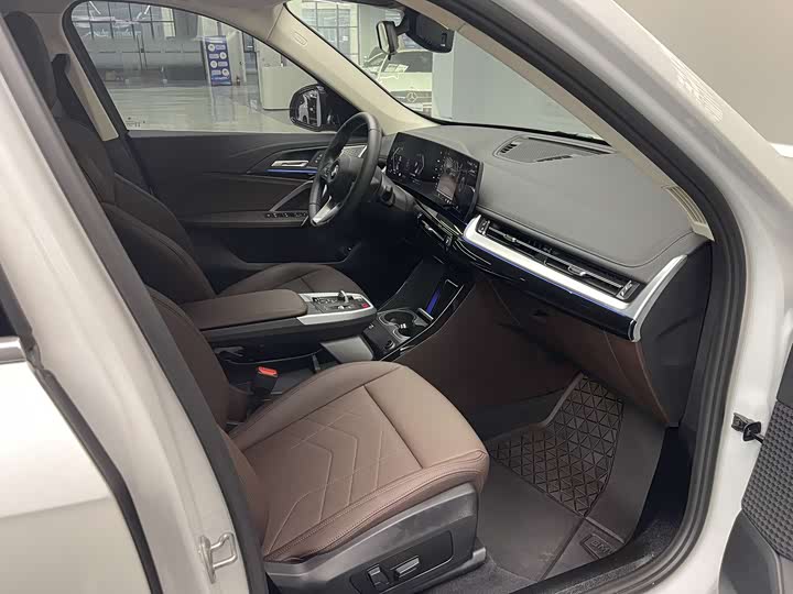 Фото 15 - BMW X1