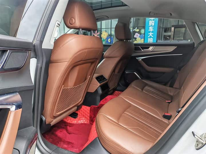 Фото 4 - Audi A7