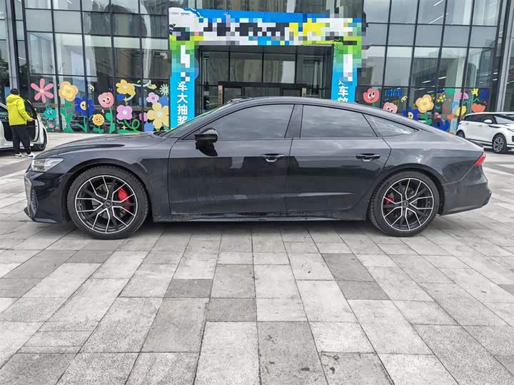 Фото 7 - Audi A7