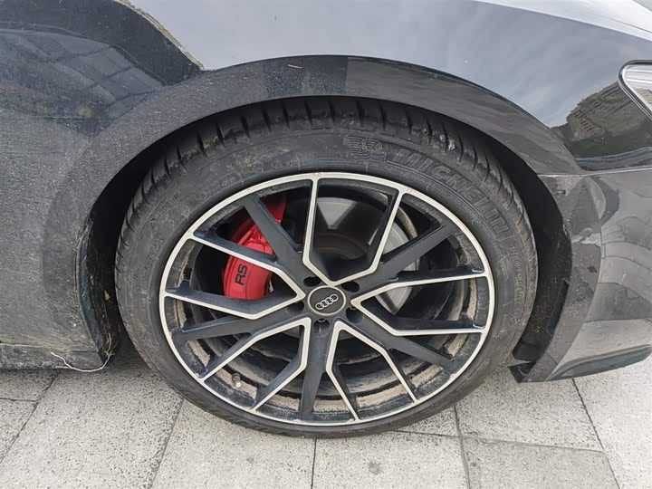 Фото 8 - Audi A7