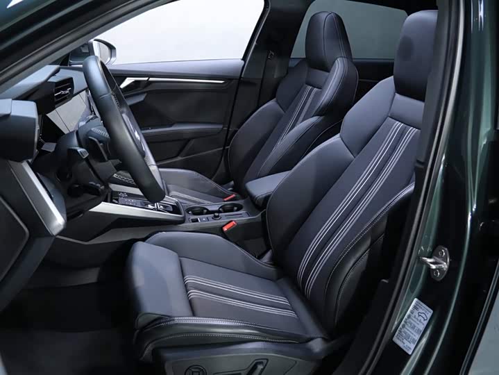 Фото 15 - Audi A3