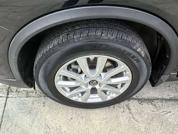 Фото 10 - Nissan X-Trail