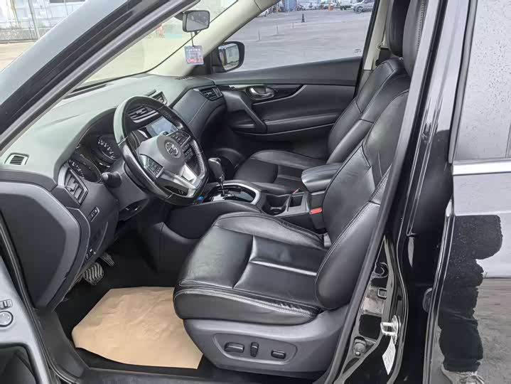 Фото 3 - Nissan X-Trail