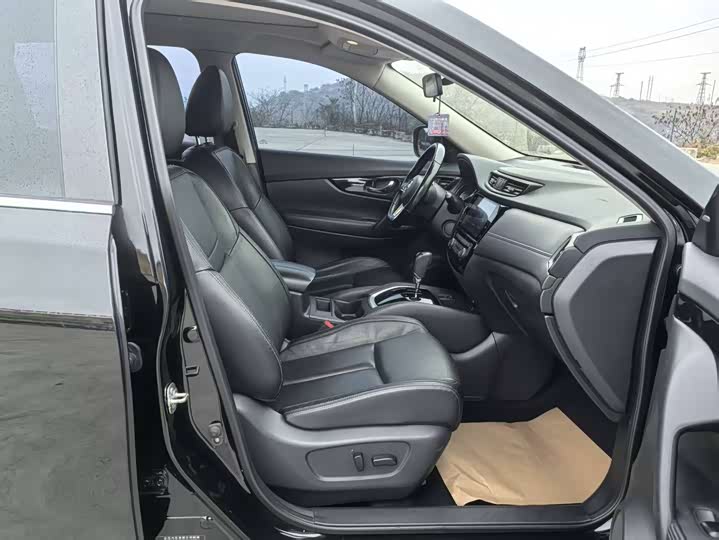 Фото 7 - Nissan X-Trail