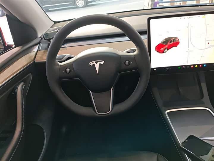 Фото 11 - Tesla Model Y