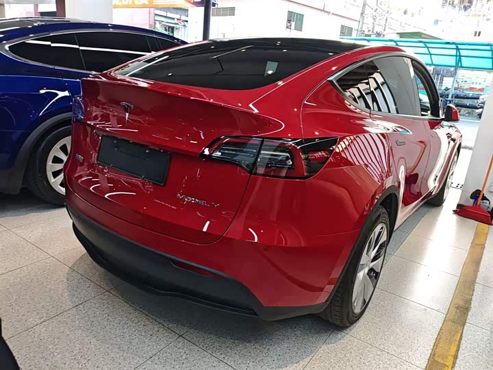 Фото 7 - Tesla Model Y