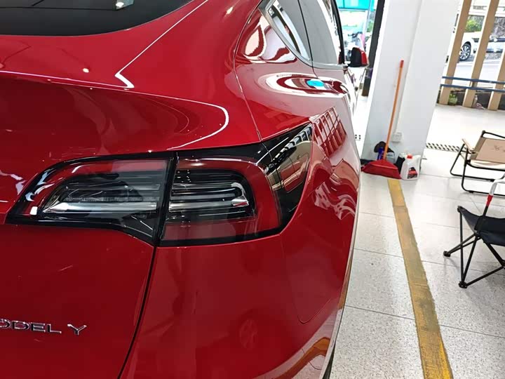Фото 8 - Tesla Model Y