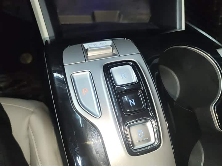 Фото 14 - Hyundai Tucson L