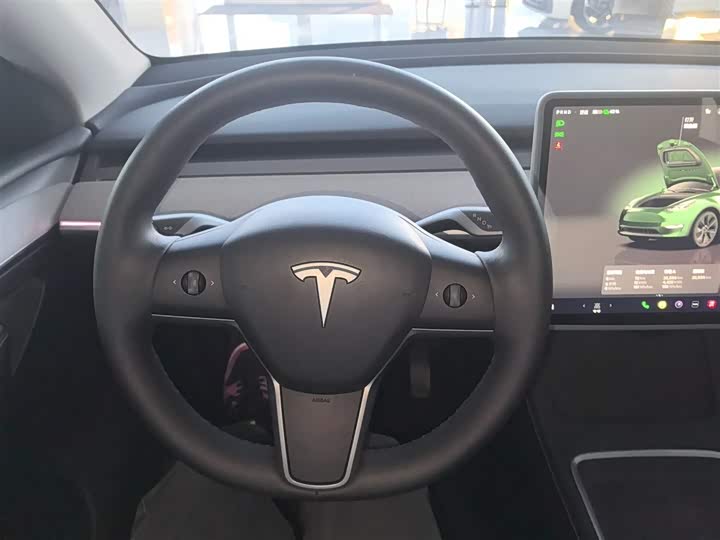 Фото 11 - Tesla Model Y