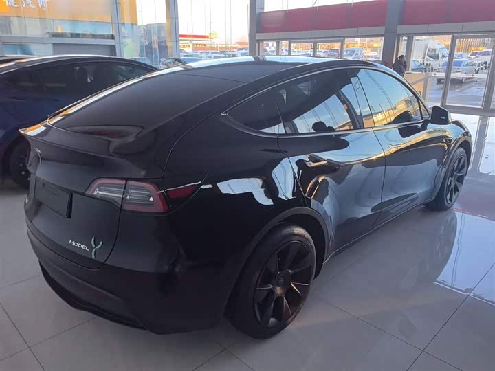 Фото 7 - Tesla Model Y