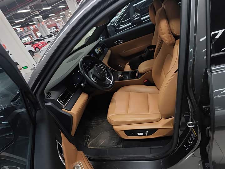 Фото 15 - LiXiang One