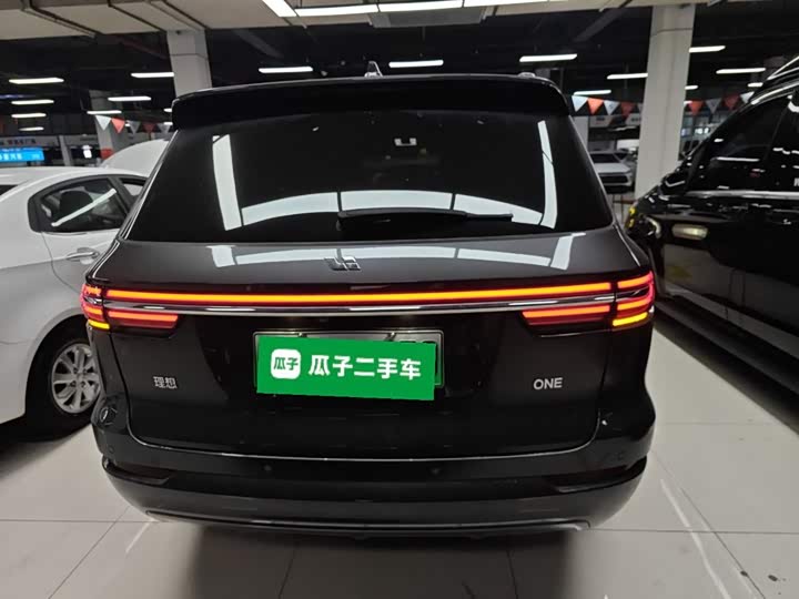 Фото 6 - LiXiang One