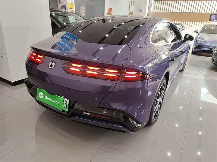 Фото 7 - Denza Z9