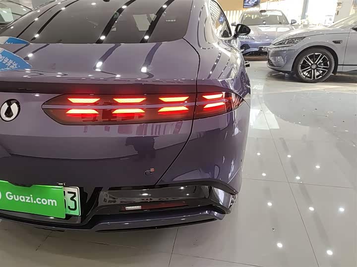 Фото 8 - Denza Z9