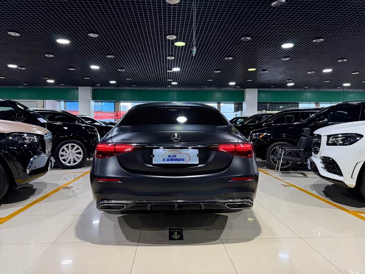 Фото 10 - Mercedes-Benz S-Class