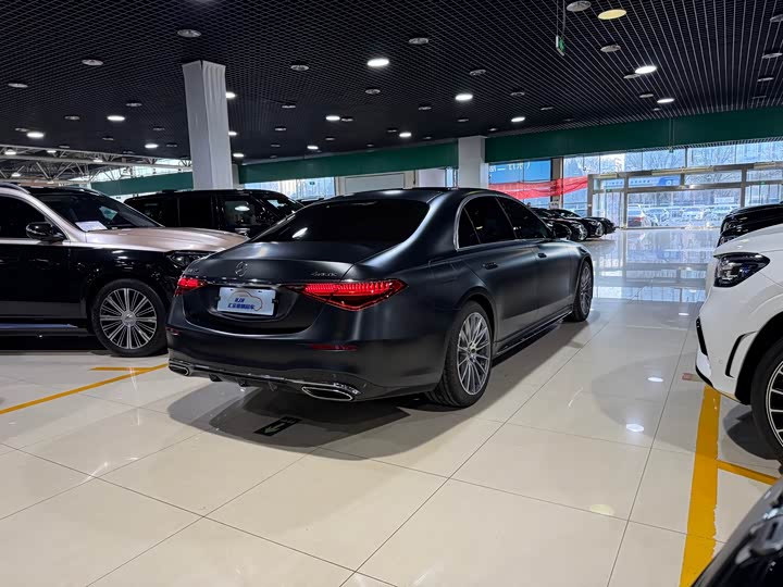 Фото 11 - Mercedes-Benz S-Class