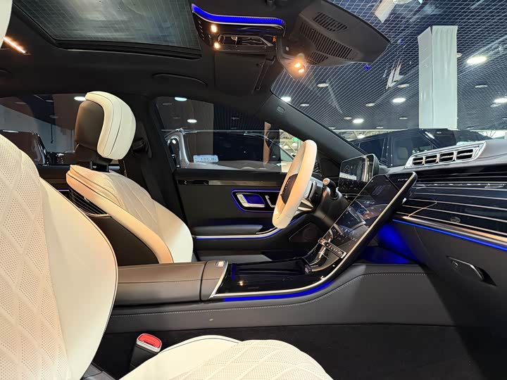 Фото 7 - Mercedes-Benz S-Class