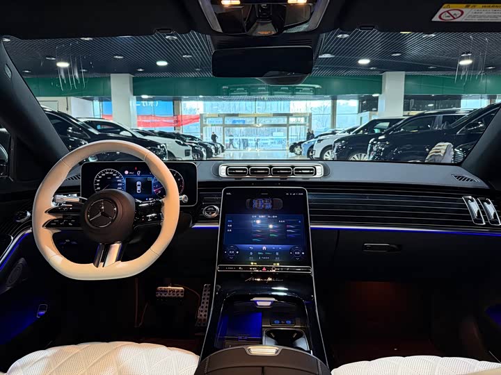 Фото 8 - Mercedes-Benz S-Class