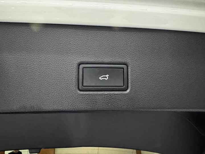 Фото 19 - Volkswagen T-Roc