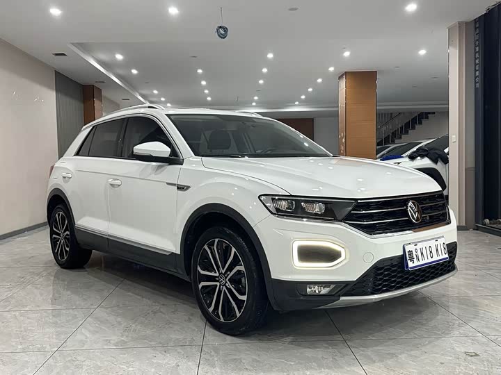 Фото 3 - Volkswagen T-Roc