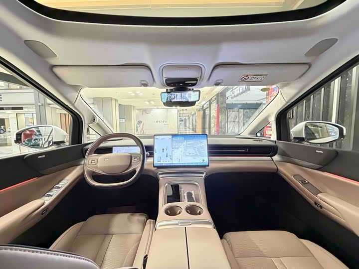 Фото 9 - XPeng X9