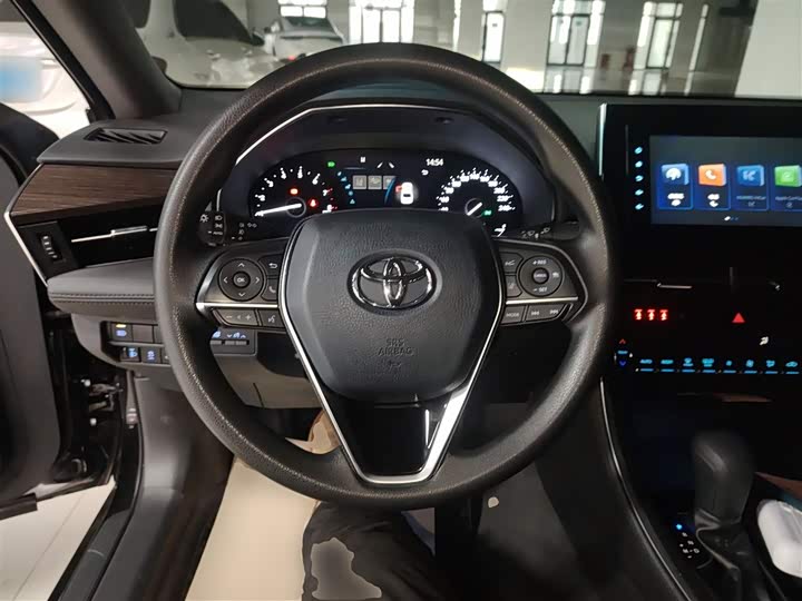 Фото 11 - Toyota Avalon