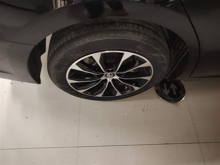 Фото 26 - Toyota Avalon