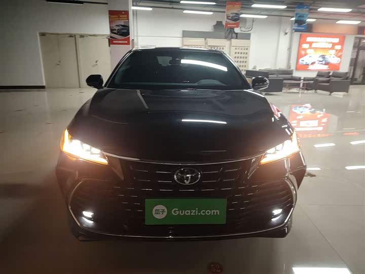 Фото 3 - Toyota Avalon