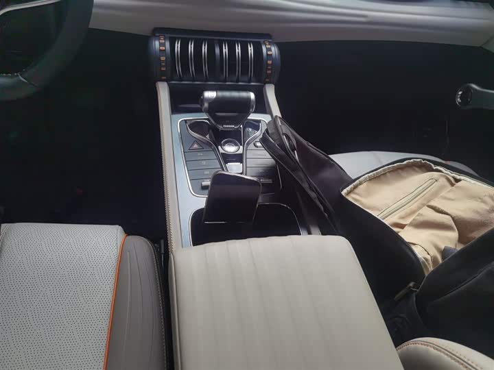 Фото 14 - BYD Yuan Plus