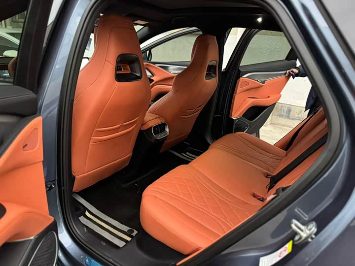 Фото 2 - BYD Sea Lion 07 EV