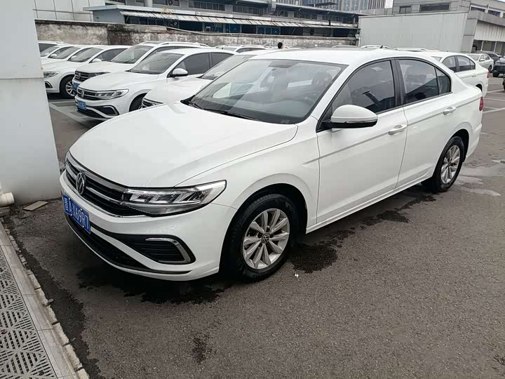 Фото 1 - Volkswagen Bora