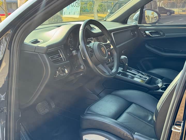 Фото 10 - Porsche Macan