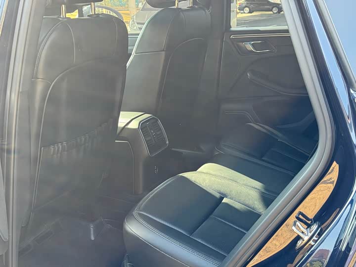 Фото 11 - Porsche Macan