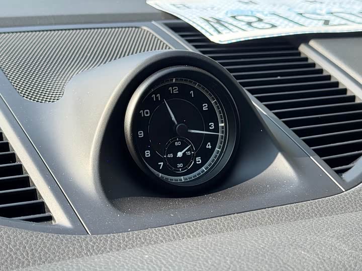 Фото 19 - Porsche Macan