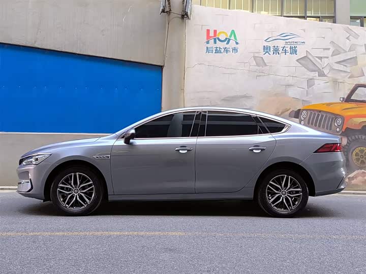 Фото 3 - BYD Qin Plus