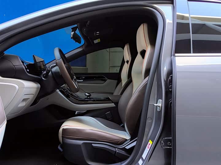 Фото 9 - BYD Qin Plus