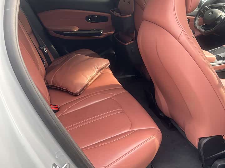 Фото 6 - Nio EC6