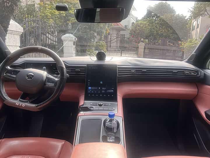 Фото 8 - Nio EC6