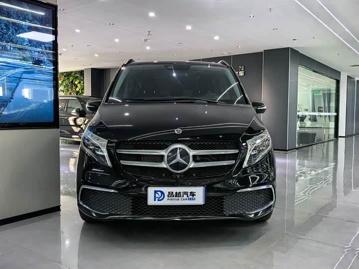 Фото 3 - Mercedes-Benz V-Class